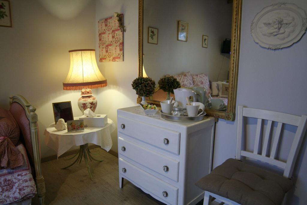 Chambre D'Hotes Du Domaine De La Haute Poignandiere Saint-Germain-de-la-Coudre Room photo